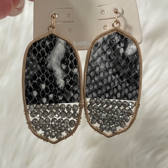 Oval Snakeskin Earrings NWT - Picture 5 of 16